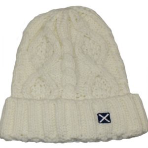 SCOT BEANIE HAT WHITE CABLE KNIT