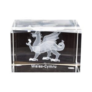 WALES DRAGON GLASS CUBE 6X4X4CM